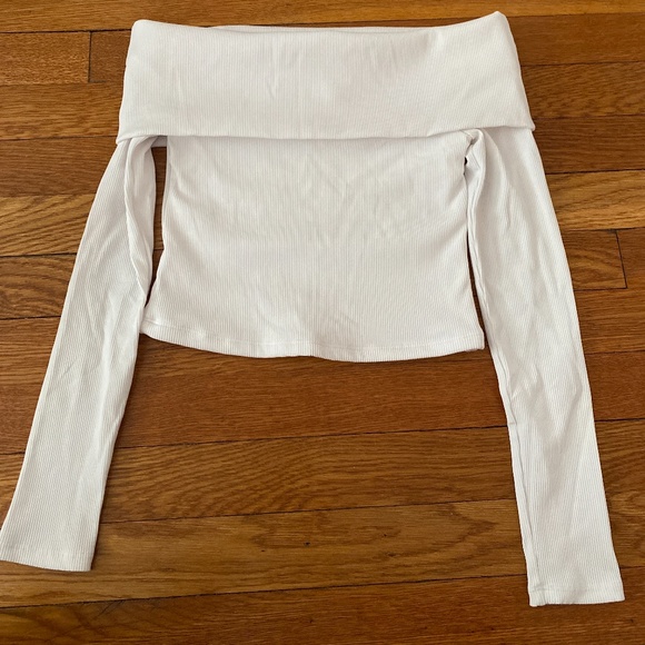 Good American Off the Shoulder White Crop Top - Picture 1 of 3
